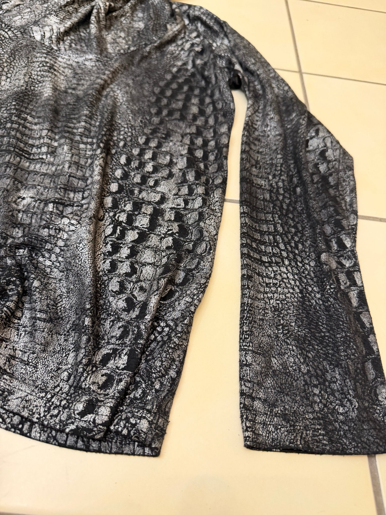 Tornado Mart Waxed Ninja Croc Longsleeve - wintexarchive