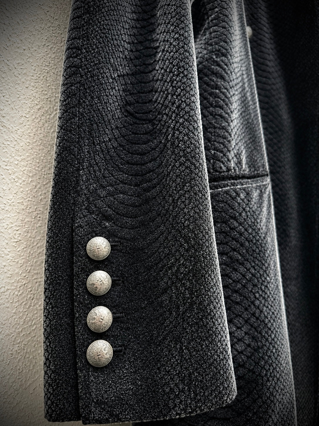 Yasuyuki Ishii Micro Suede Snakeskin Coat - wintexarchive